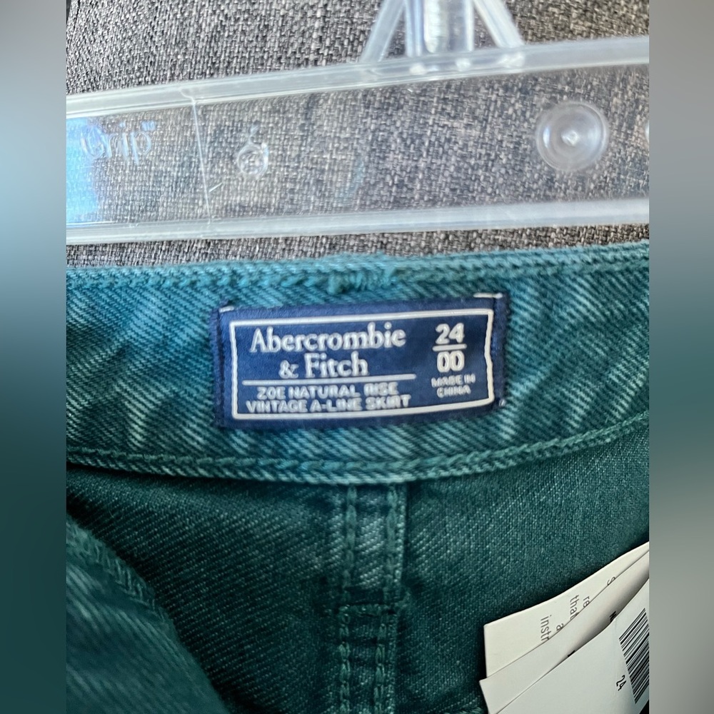 ABERCROMBIE & FITCH Zoe Aline y2k jean denim miniskirt NWT - Picture 3 of 5